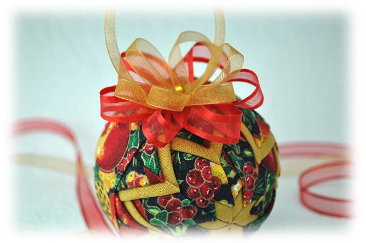 Cranberry Christmas Quilted Ornament