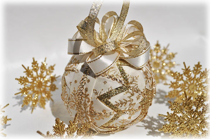 Golden Glitter Quilted Ornament